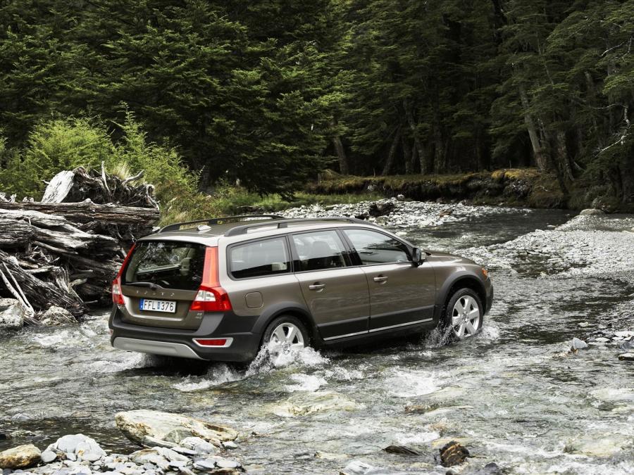 Volvo XC70 3.2 AWD 2008 года  (фото 25 из 68)
